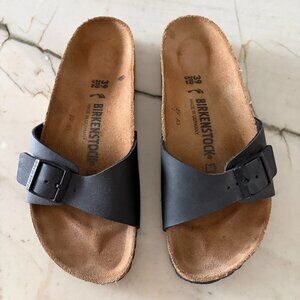 Birkenstock Black Sandal with Adjustable Strap and Anatomical Footbed Size 39